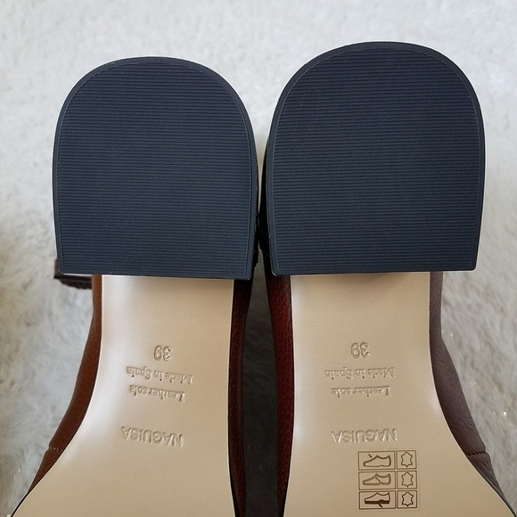 Naguisa Elur Ankle Boots - Picture 6 of 11